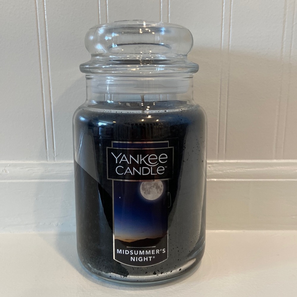 Yankee Candle ‘Midsummer’s Night’ 🌝 candle 🕯️